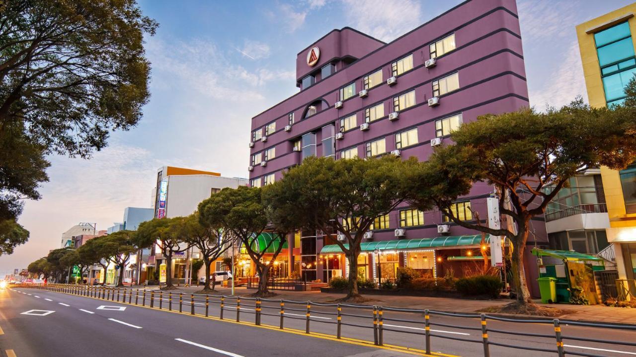 Hiker Hotel Jeju Exterior photo