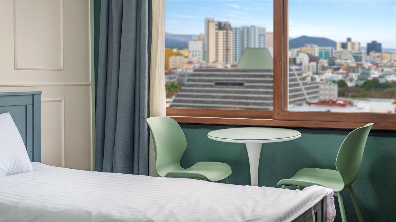 Hiker Hotel Jeju Exterior photo